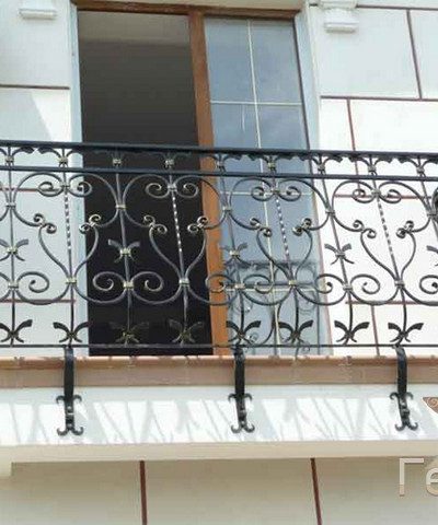 кованые балконные перила